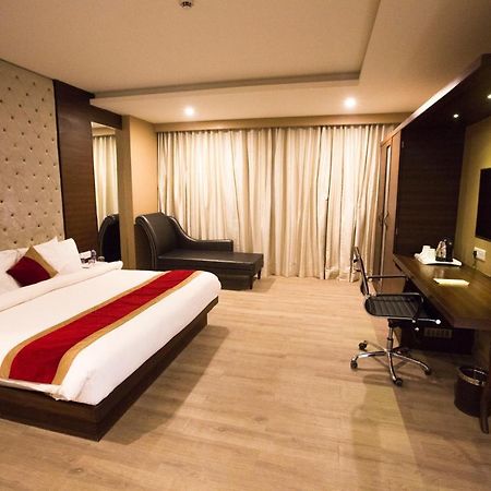 Hotel Anjushree Ujjain Zewnętrze zdjęcie