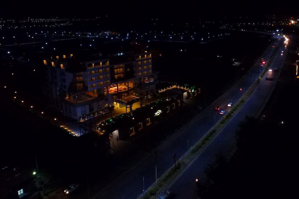 Hotel Anjushree Ujjain Zewnętrze zdjęcie