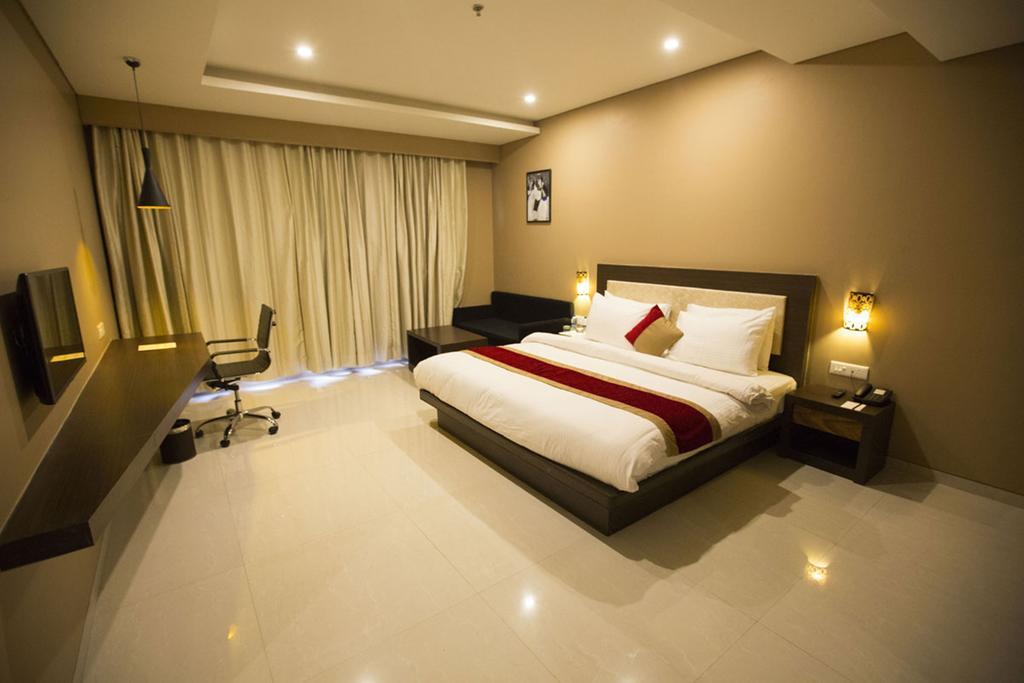 Hotel Anjushree Ujjain Zewnętrze zdjęcie