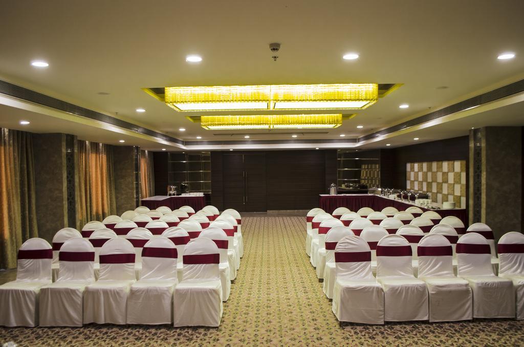 Hotel Anjushree Ujjain Zewnętrze zdjęcie