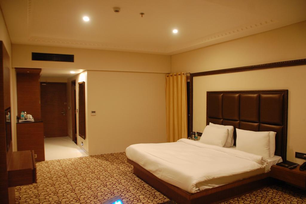 Hotel Anjushree Ujjain Zewnętrze zdjęcie