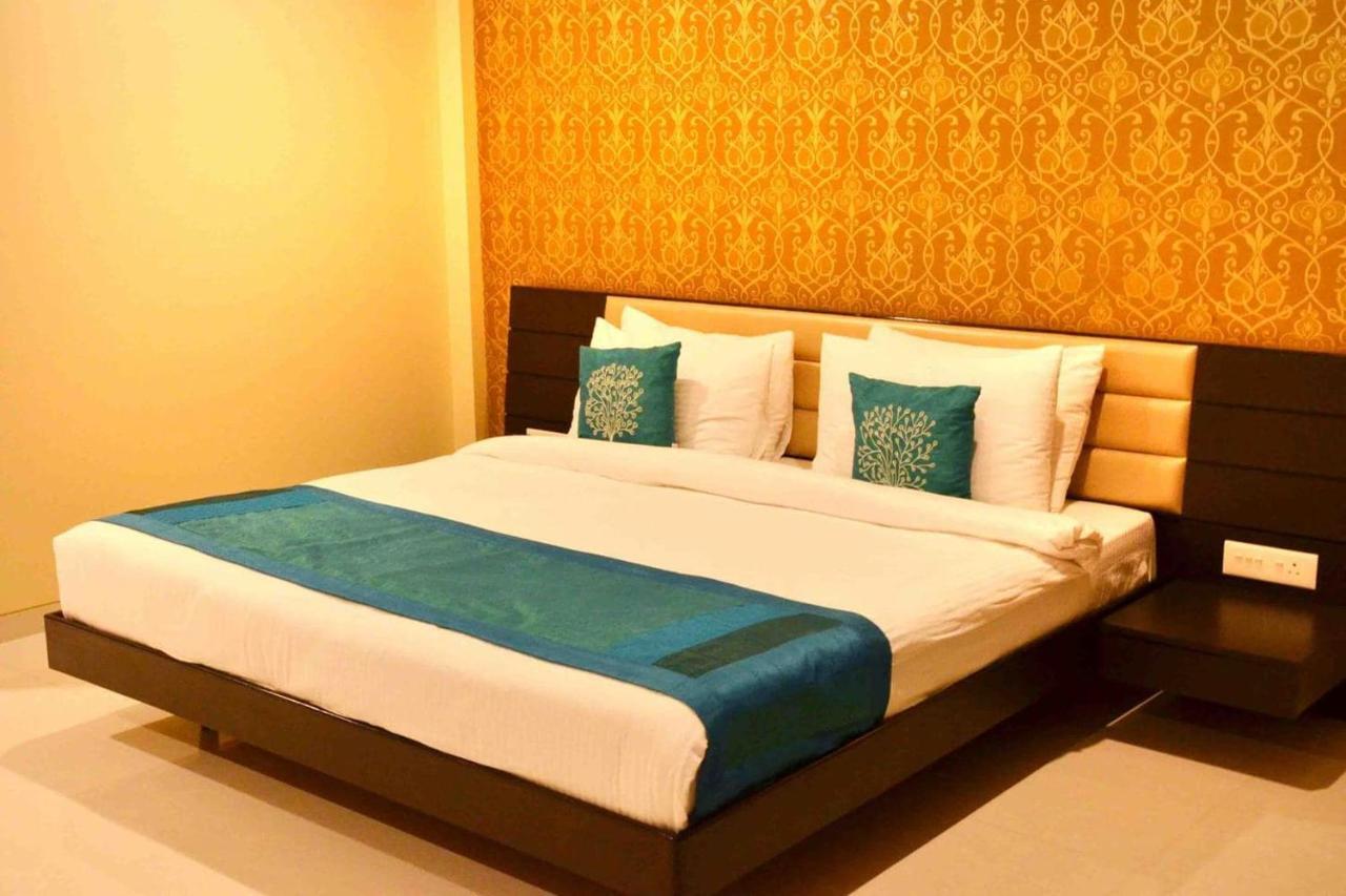 Hotel Anjushree Ujjain Zewnętrze zdjęcie