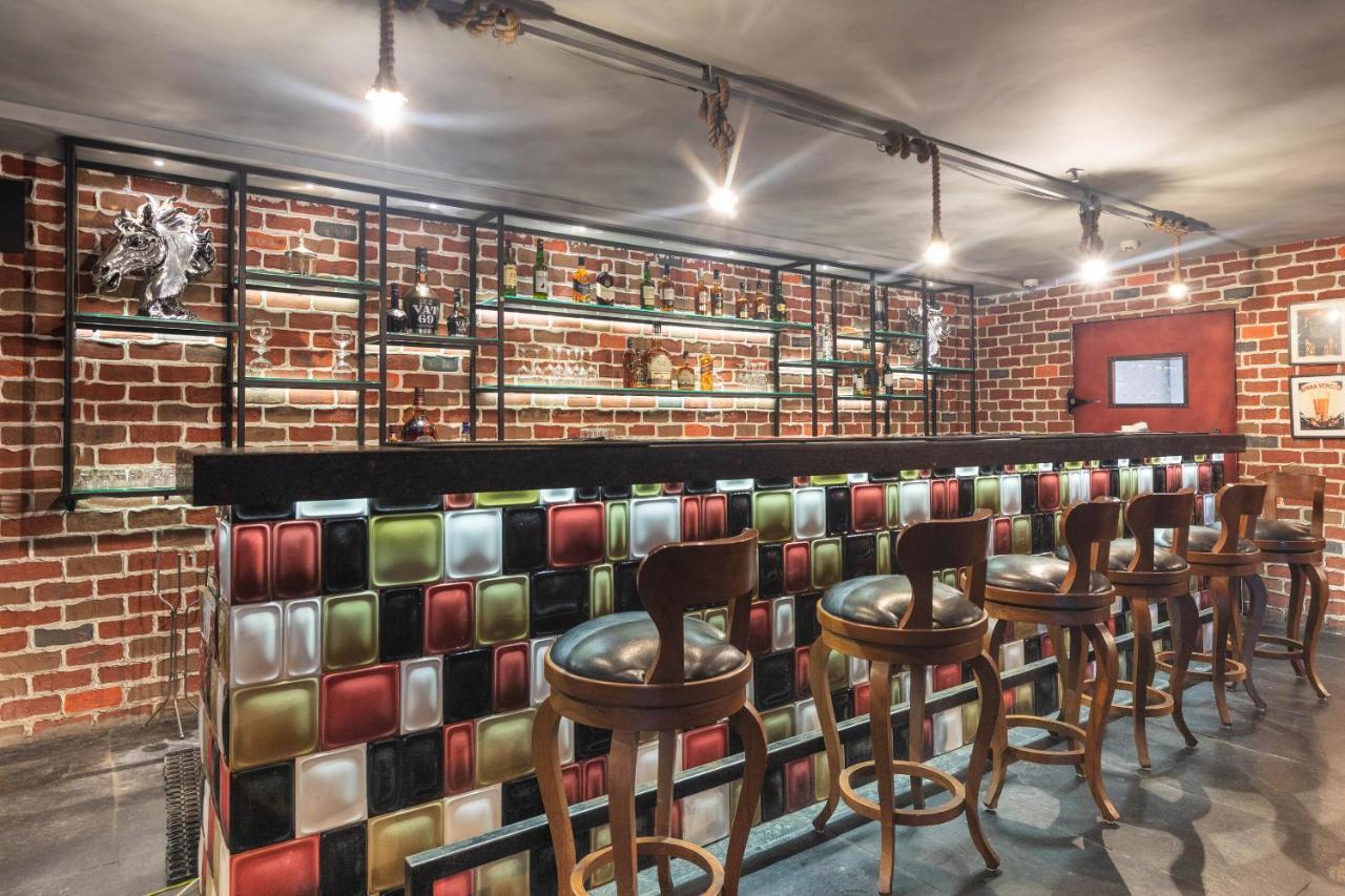 Hotel Anjushree Ujjain Zewnętrze zdjęcie
